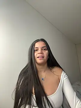 Snapshot of Anddyy__ chatting on 07-18-26, 03:49 Anddyy online show from 07-18-26, 03:49