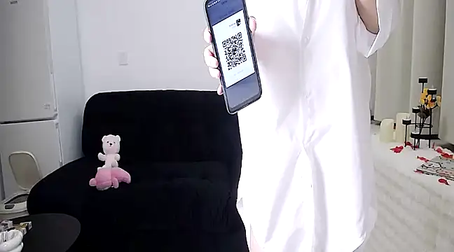 Hey-Cute online show from 01-14-25, 07:38