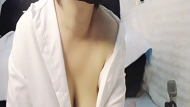 Hey-Cute online show from 01-15-25, 05:05