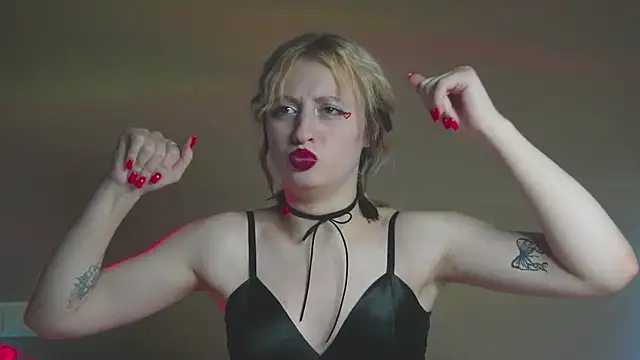 Snapshot of milasmiu chatting on 02-14-25, 10:04 milasmiu online show from 02-14-25, 10:04