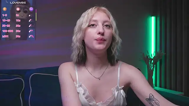 Snapshot of milasmiu chatting on 03-04-25, 11:11 milasmiu online show from 03-04-25, 11:11