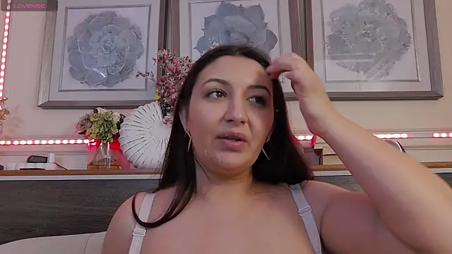 Snapshot of BustyEva_ chatting on 03-17-25, 02:52 BustyEva online show from 03-17-25, 02:52