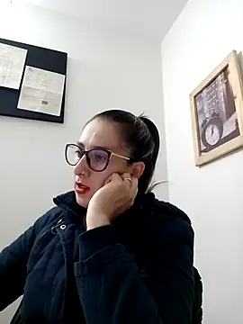 CHARLOTTE 1711 online show from 03-04-25, 11:43