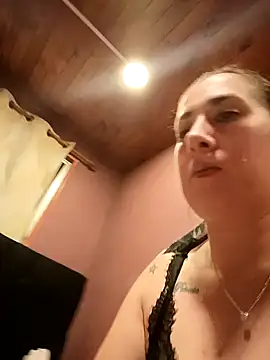 CHARLOTTE 1711 online show from 04-25-26, 02:47