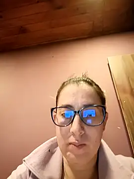 Snapshot of CHARLOTTE_1711 chatting on 05-03-26, 11:11 CHARLOTTE 1711 online show from 05-03-26, 11:11