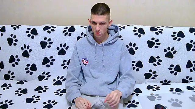 Lester Broo online show from 04-06-26, 08:54