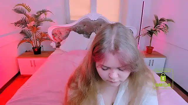 Erica  Alta online show from 10-16-25, 05:41