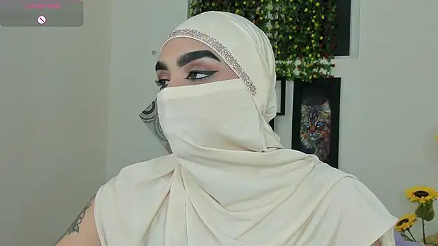 Maissa Alabi online show from 11-13-25, 07:02