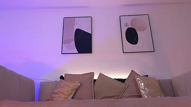 Snapshot of ahri_moon1 chatting on 11-22-25, 03:44 ahri moon1 online show from 11-22-25, 03:44