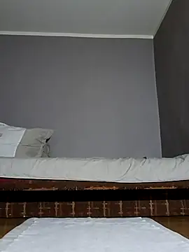 Snapshot of larzik94 chatting on 03-15-26, 09:32 larzik94 online show from 03-15-26, 09:32