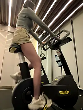 Snapshot of anan2025 chatting on 09-17-25, 11:23 anan2025 online show from 09-17-25, 11:23