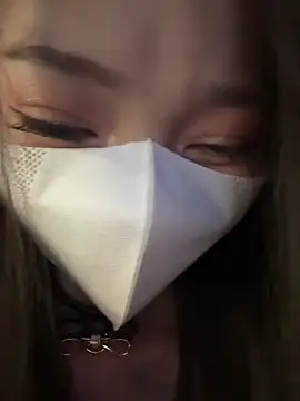 Snapshot of anan2025 chatting on 09-18-25, 05:37 anan2025 online show from 09-18-25, 05:37