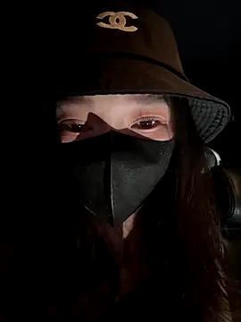 Snapshot of anan2025 chatting on 09-19-25, 04:07 anan2025 online show from 09-19-25, 04:07