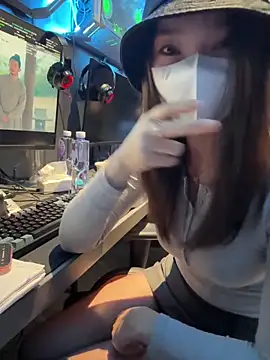 Snapshot of anan2025 chatting on 11-16-25, 02:00 anan2025 online show from 11-16-25, 02:00