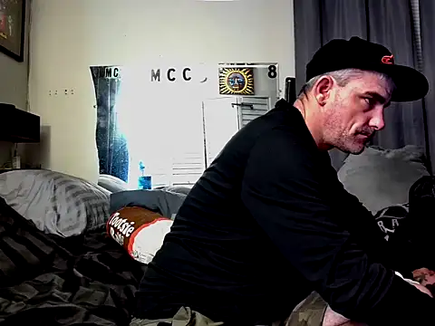 Snapshot of 1badfucka chatting on 03-01-25, 05:52 1badfucka online show from 03-01-25, 05:52