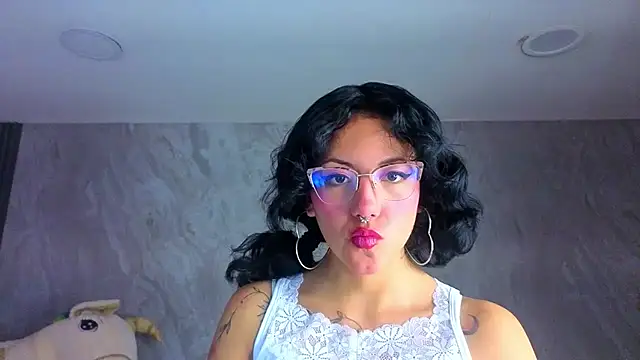 Snapshot of zoe_ch_ chatting on 08-01-26, 03:06 zoe ch online show from 08-01-26, 03:06