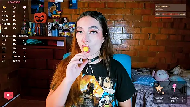 Annycolin  online show from 10-25-25, 04:20