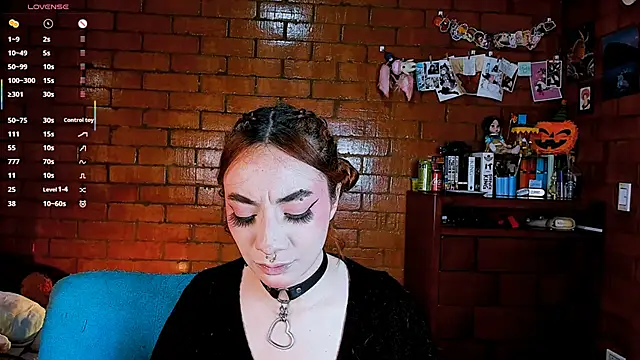 Annycolin  online show from 02-13-26, 09:33