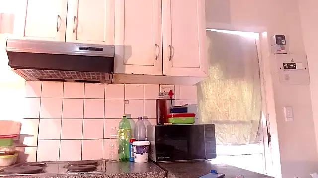 omalicha98 online show from 09-13-25, 06:46