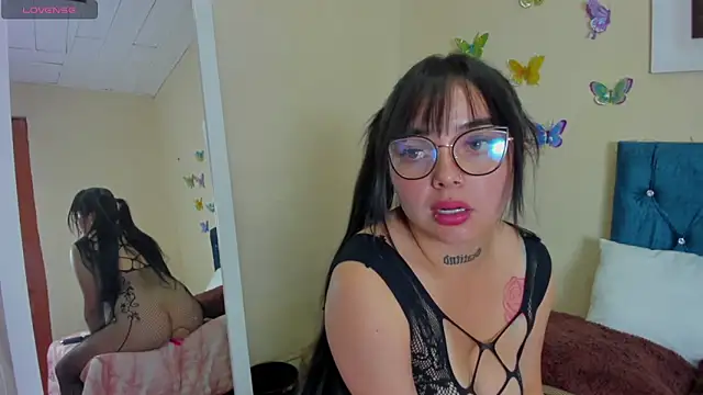 Natashawool1 online show from 01-15-25, 04:00