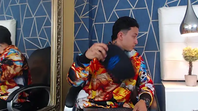 Snapshot of BrandonColee chatting on 01-12-25, 12:12 BrandonColee online show from 01-12-25, 12:12