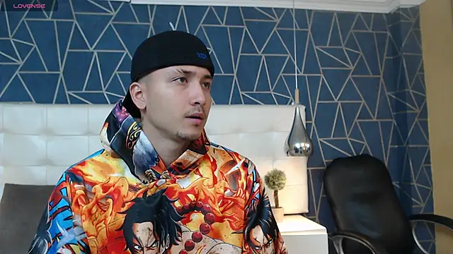 Snapshot of BrandonColee chatting on 03-05-25, 12:11 BrandonColee online show from 03-05-25, 12:11