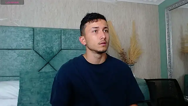 Snapshot of BrandonColee chatting on 03-13-25, 12:13 BrandonColee online show from 03-13-25, 12:13