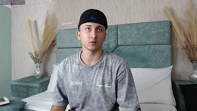 Snapshot of BrandonColee chatting on 03-21-25, 12:39 BrandonColee online show from 03-21-25, 12:39