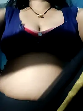 Snapshot of Haseena_Baby chatting on 02-15-25, 07:38 Haseena Baby online show from 02-15-25, 07:38