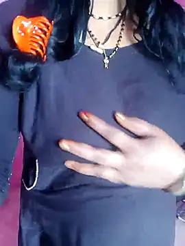 Snapshot of Haseena_Baby chatting on 03-21-25, 08:17 Haseena Baby online show from 03-21-25, 08:17