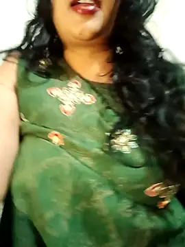 Snapshot of Haseena_Baby chatting on 10-16-25, 03:35 Haseena Baby online show from 10-16-25, 03:35