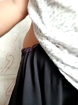 Snapshot of Haseena_Baby chatting on 11-09-25, 06:55 Haseena Baby online show from 11-09-25, 06:55