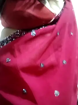 Snapshot of Haseena_Baby chatting on 11-18-25, 04:00 Haseena Baby online show from 11-18-25, 04:00