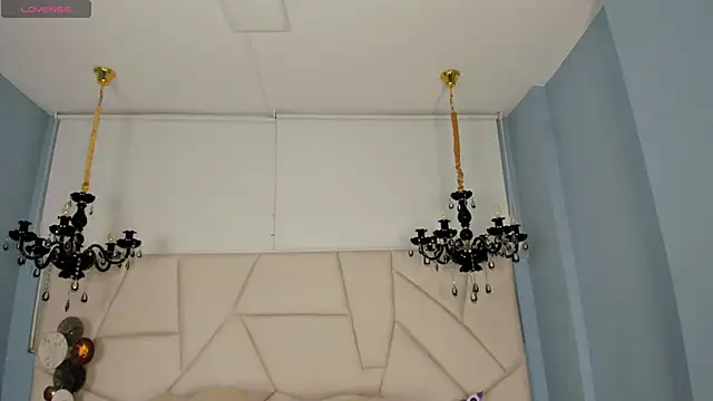 Aitana Hilton  online show from 11-01-25, 11:34