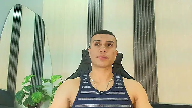 Snapshot of bruno_cavalli chatting on 07-30-26, 05:56 bruno cavalli online show from 07-30-26, 05:56