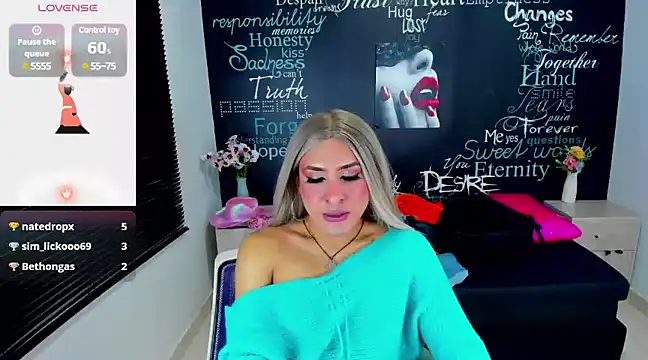 Snapshot of Georgina_Giio chatting on 01-16-25, 08:54 Georgina Giio online show from 01-16-25, 08:54