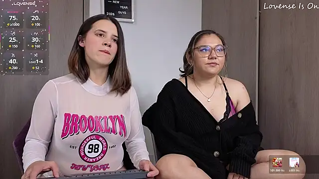 Snapshot of SexLaura_ chatting on 01-18-26, 09:29 SexLaura online show from 01-18-26, 09:29