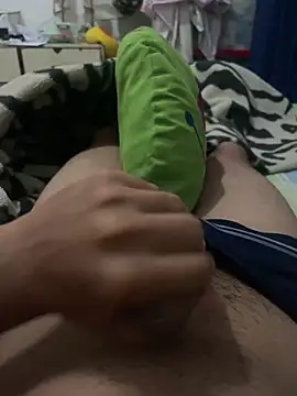 alejo5288 online show from 05-18-26, 07:03