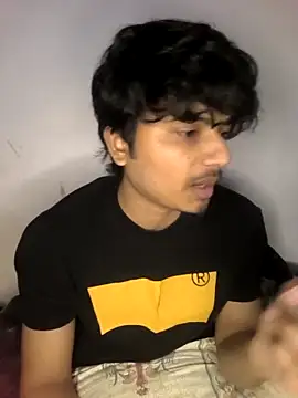 Snapshot of kaif_220 chatting on 02-04-26, 04:46 kaif 220 online show from 02-04-26, 04:46