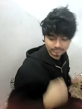 Snapshot of kaif_220 chatting on 02-05-26, 12:21 kaif 220 online show from 02-05-26, 12:21