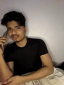 Snapshot of kaif_220 chatting on 02-13-26, 04:47 kaif 220 online show from 02-13-26, 04:47