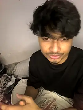 Snapshot of kaif_220 chatting on 02-16-26, 05:42 kaif 220 online show from 02-16-26, 05:42