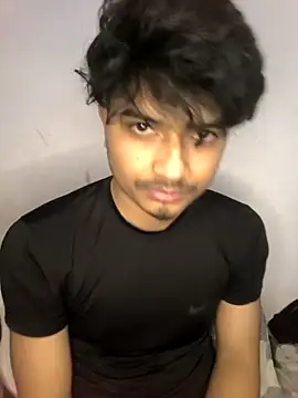 Snapshot of kaif_220 chatting on 02-21-26, 07:26 kaif 220 online show from 02-21-26, 07:26