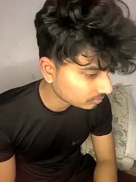 Snapshot of kaif_220 chatting on 02-22-26, 08:07 kaif 220 online show from 02-22-26, 08:07