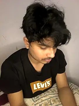 Snapshot of kaif_220 chatting on 03-01-26, 08:33 kaif 220 online show from 03-01-26, 08:33