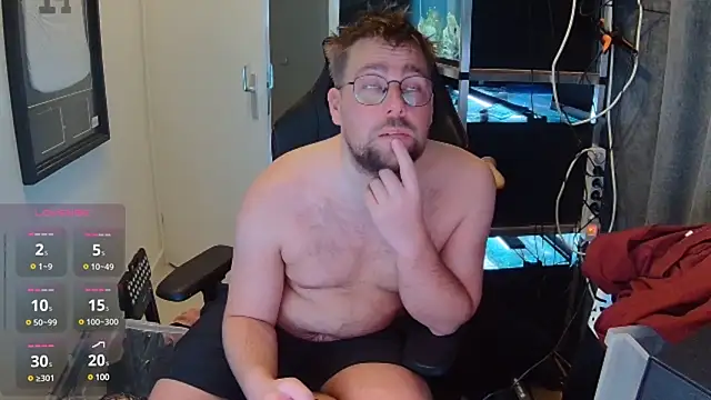 Snapshot of justinitt chatting on 01-25-25, 04:13 justinitt online show from 01-25-25, 04:13