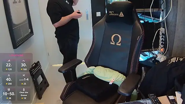 Snapshot of justinitt chatting on 02-02-25, 01:52 justinitt online show from 02-02-25, 01:52