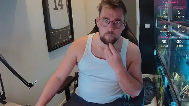 Snapshot of justinitt chatting on 02-20-25, 06:57 justinitt online show from 02-20-25, 06:57