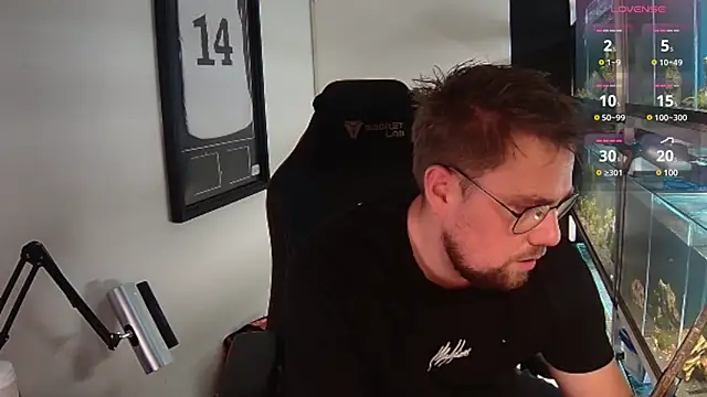 Snapshot of justinitt chatting on 03-01-25, 09:59 justinitt online show from 03-01-25, 09:59