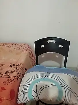 Snapshot of Sophy666 chatting on 02-18-25, 08:03 Sophy666 online show from 02-18-25, 08:03